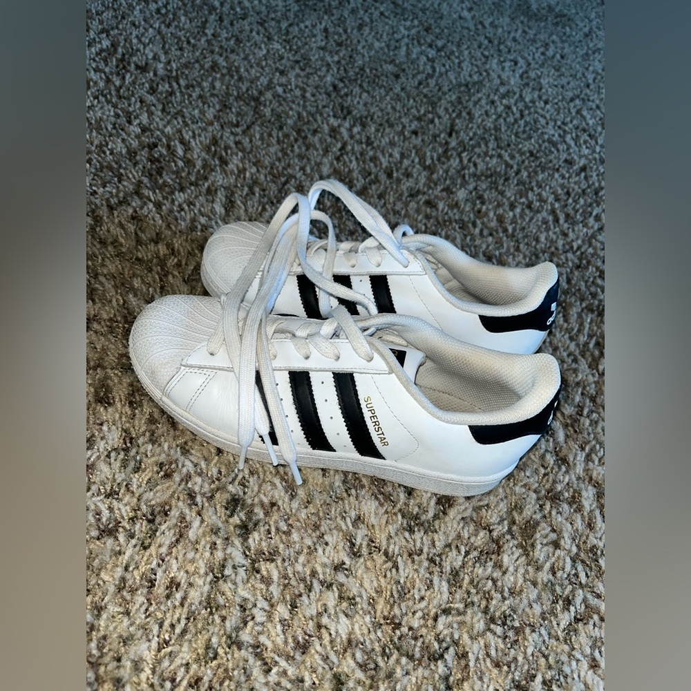 Adidas Superstar Shoes Women Size 5.